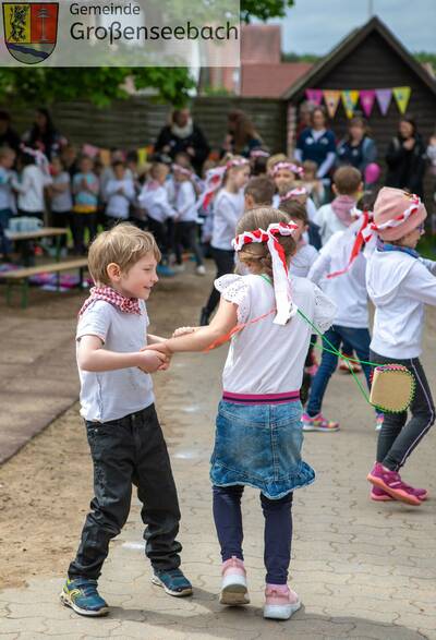 Und auch da waren alle Kinder mit Feuereifer bei der Sache und ernteten langen Applaus von dem Gästen.