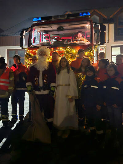 Zu den fleißigen Helfern des Nikolaus in Großenseebach gehörte auch ein echter Engel.