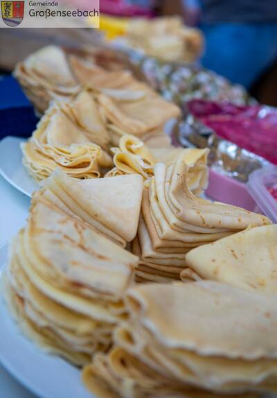 Nach der Veranstaltung warteten am Buffet zahlreiche selbst zu bereitete Speisen wie diese Benderiki (ukrainische Pfannkuchen) auf die Gäste.