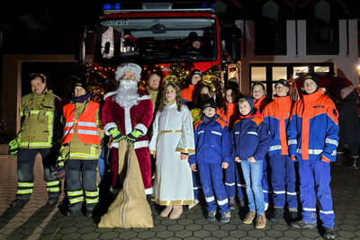 Unter den Helfern und Vorbereitern der Aktion waren auch viele Mitglieder der Jugendfeuerwehr.