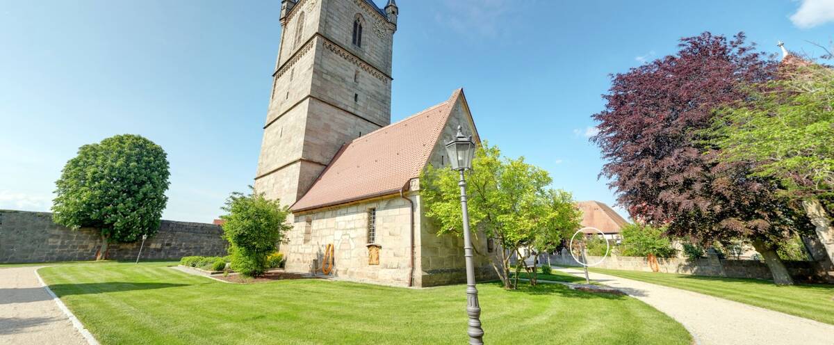 Wehrkirche Hannberg - Innenhof