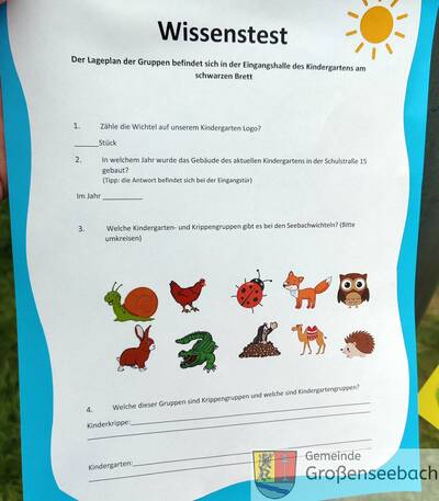 ... und bei einer kleinen Schnitzeljagd die Antworten auf die Quizfragen herausbekommen. Wer es schaffte, konnte sich einen kleinen Preis abholen.