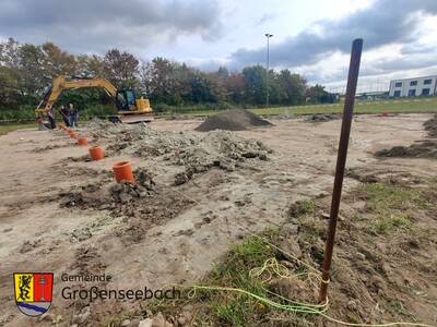 Die Anlage wird 24 x12 Meter groß werden und für mehrere Sportarten (Fußball, Basketball, Feldhockey, Badminton, Volleyball) nutzbar sein.