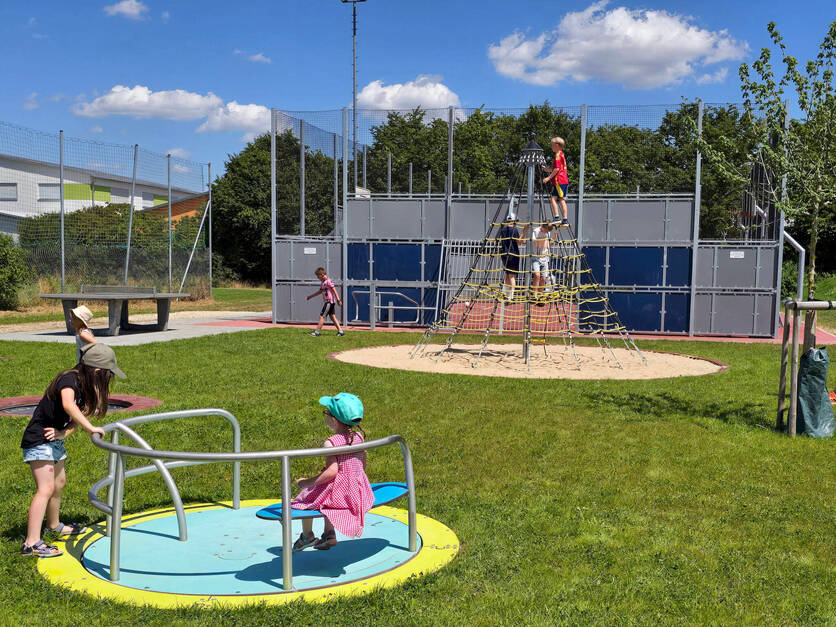 Eröffnung Spielplatz an der Multisportanlage am Sportplatz Großenseebach - 29.06.2025